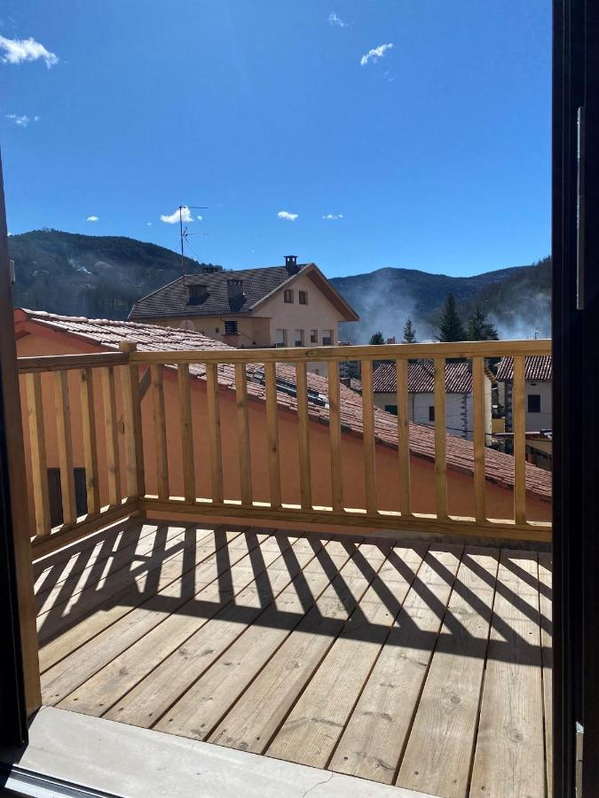 Apartamento Acogedor Sant Joan de les Abadesses Buitenkant foto