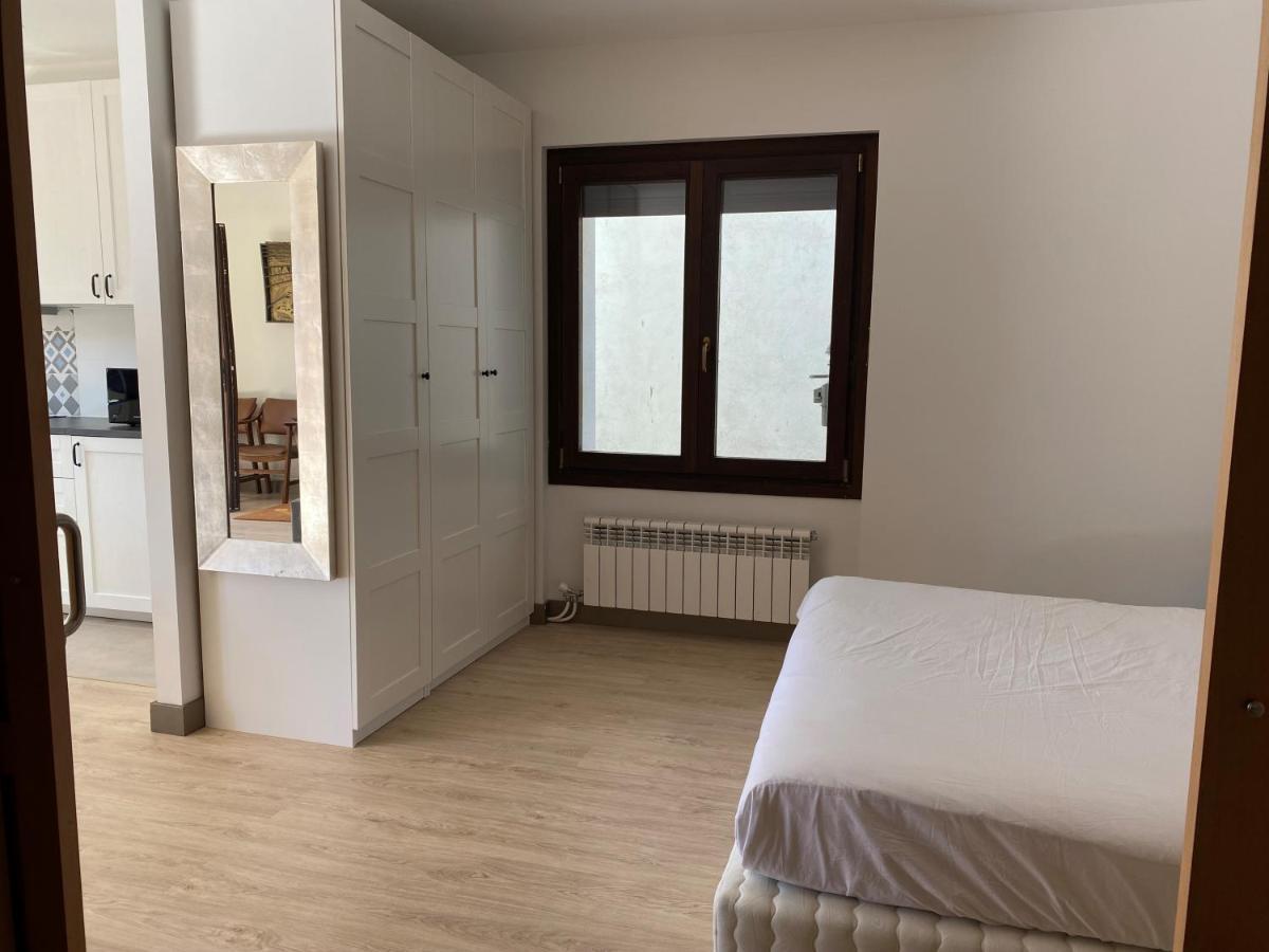 Apartamento Acogedor Sant Joan de les Abadesses Buitenkant foto